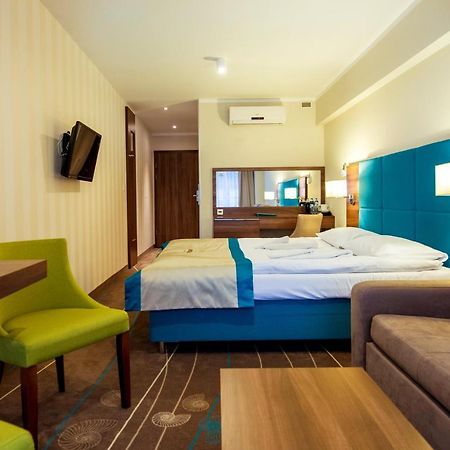 Aparthotel Przy Plazy Мендзиздроє Екстер'єр фото