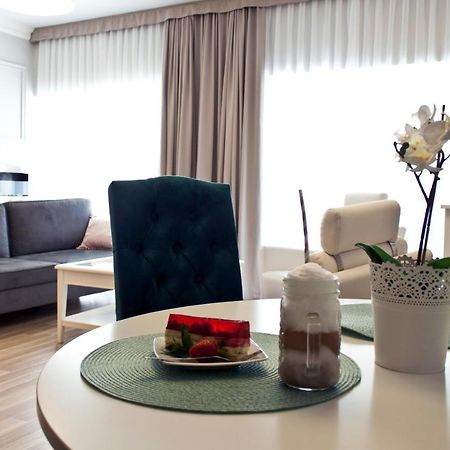 Aparthotel Przy Plazy Мендзиздроє Екстер'єр фото