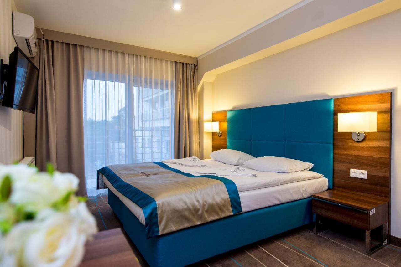 Aparthotel Przy Plazy Мендзиздроє Екстер'єр фото