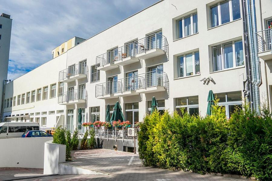 Aparthotel Przy Plazy Мендзиздроє Екстер'єр фото