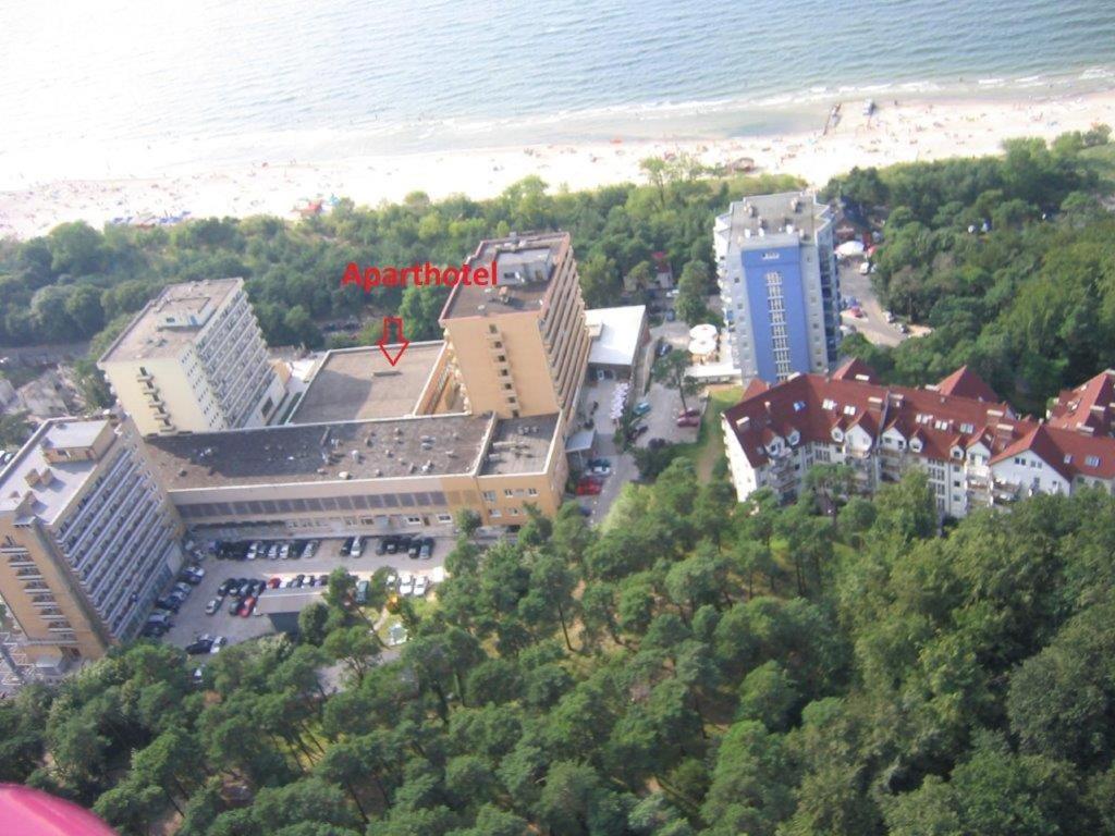 Aparthotel Przy Plazy Мендзиздроє Екстер'єр фото
